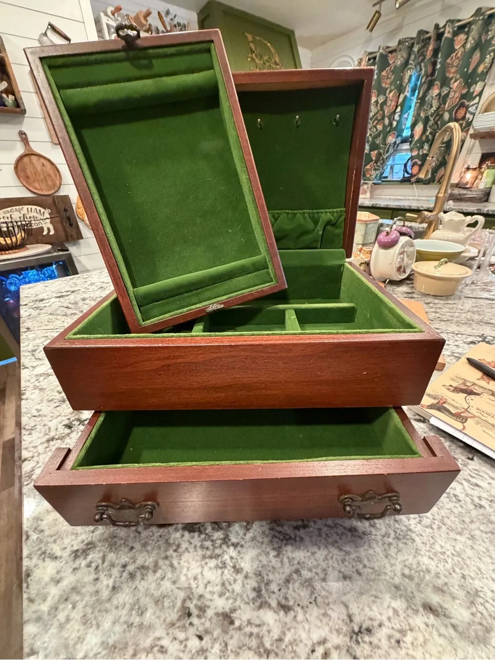 Reed & Barton Mahogany Finish Wooden Serving Box with Brass Plate